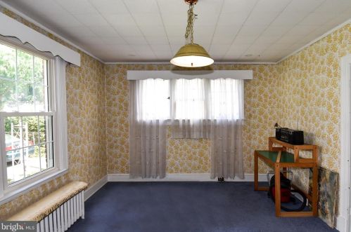 2013 Glen Ross Rd, Silver Spring MD 20910-2125 exterior