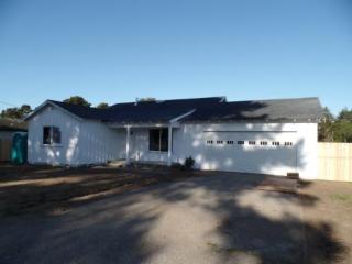 1888 Columbus Ave, Mckinleyville, CA 95519-3319
