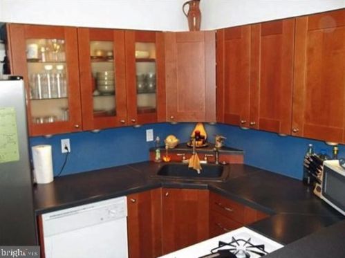 4116 Baltimore Ave, Philadelphia PA 19143-2613 exterior