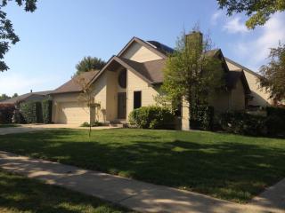 2101 Brook Mill Ct, Springfield IL  62704-6455 exterior