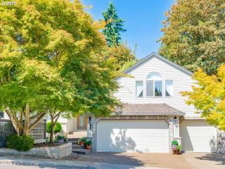 7575 Becky Ct, Beaverton, OR 97007-7602