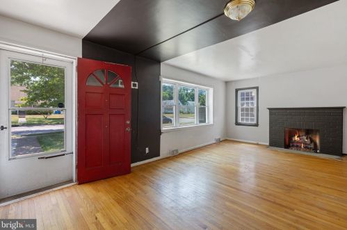 5623 Browning Rd, Camden NJ 08109-1638 exterior