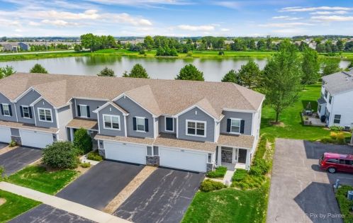 1351 Lighthouse Ln, Pingree Grove, IL 60140-2075