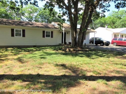 2409 Huckleberry Rd, Lakehurst, NJ 08759-6125