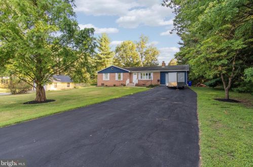 6922 Kellys Store Rd, Graceham, MD 21788-3022