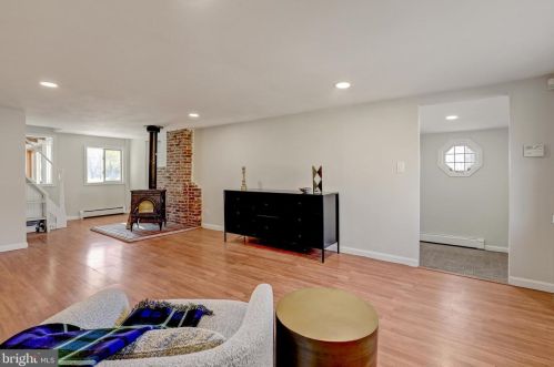 47 Ribsam St, Trenton NJ  08619-3627 exterior