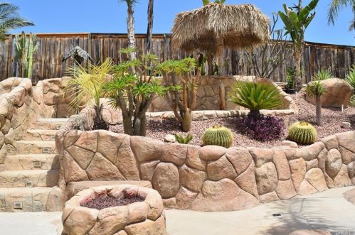 12722 Royal Palm Ln, Riverside CA  92503-7077 exterior