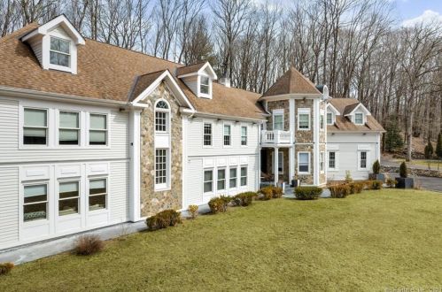49 Wilton Woods Rd, Wilton CT  06897-1121 exterior