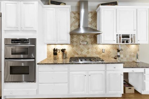 2527 Brookline Cir, Atlanta GA  30319-3690 exterior
