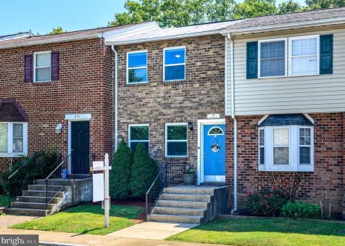 829 Sledgehammer Dr, Fredericksburg, VA 22405-1243