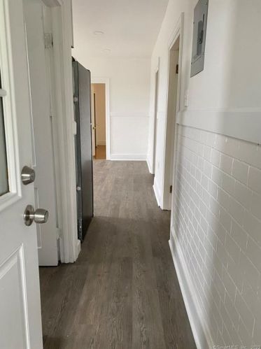 22 Bergen St, Waterbury, CT 06706-1309