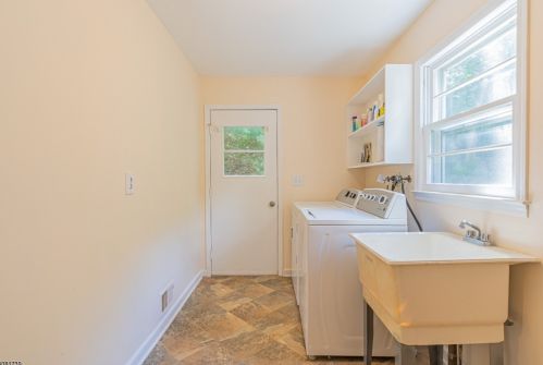 41 Springhill Rd, Dover NJ  07869-4323 exterior