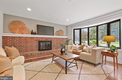 2106 Buell Dr, Fallston MD  exterior