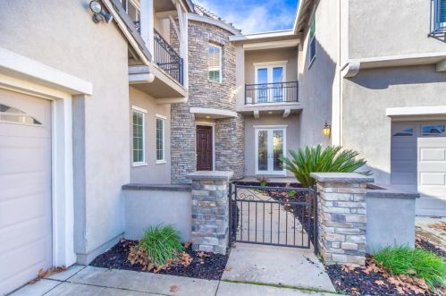 9630 Hahn Way, Elk Grove, CA 95757-4613