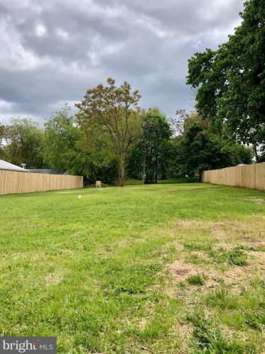 8213 Rocky Ridge Rd, Graceham MD  21788-1355 exterior