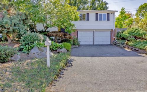 5707 Cooper St, Seattle, WA 98118-5838