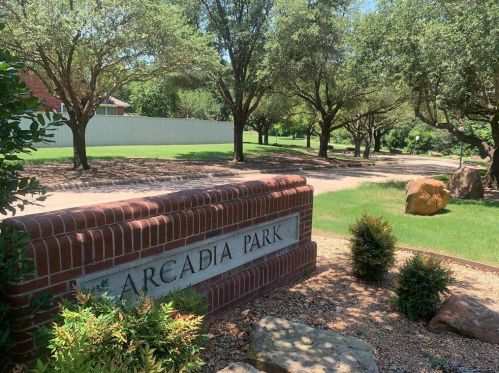 5416 Yellowstone Trl, Fort Worth TX  76137-5301 exterior