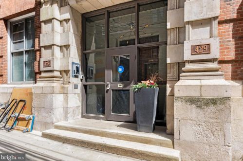 429 13th St, Philadelphia PA 19147-1142 exterior