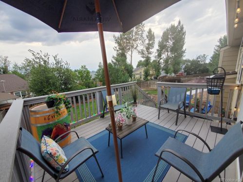 5273 Nepal Way, Aurora CO  80015-6441 exterior