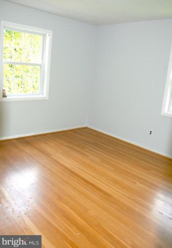 7635 Dunston St, Springfield VA  22151-2611 exterior