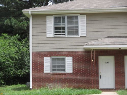 1705 Riverside Ct, Conyers, GA 30013-1188