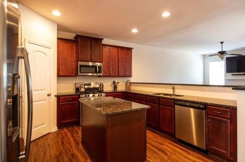 628 Sunflower Dr, Holly Springs, GA 30114-7248