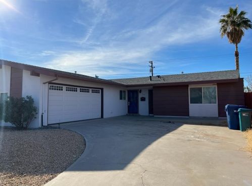 219 Sierra Vista St, Ridgecrest, CA 93555-3812