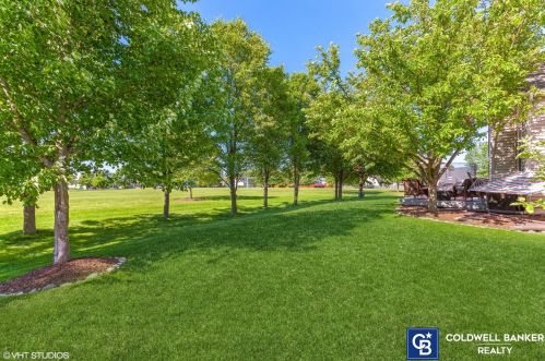 3 Catalpa Ct, Lemont, IL 60490-2093