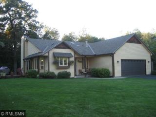 554 Vicki Ln, Saint Paul, MN 55126-4775