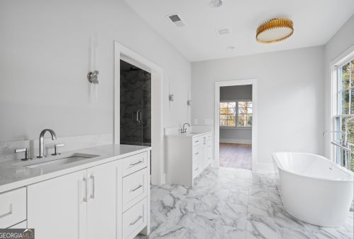 695 Moores Mill Rd, Atlanta GA  30327-0015 exterior