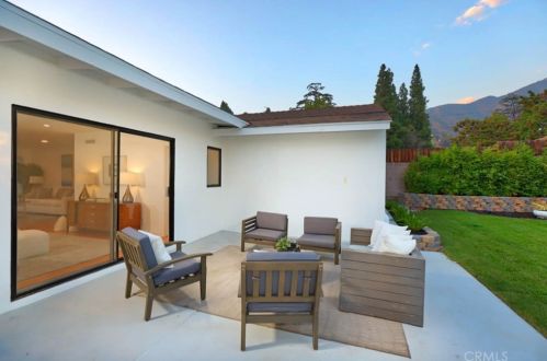 1622 Virginia Ave, Glendale CA  91202-1246 exterior