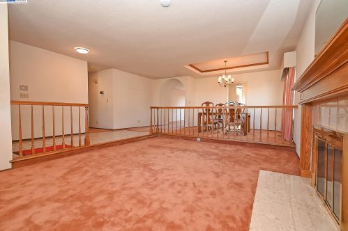 6445 Boone Dr, Hayward, CA 94552-5078