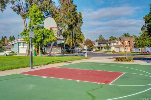 103 Rockwood, Irvine CA  92614-7434 exterior