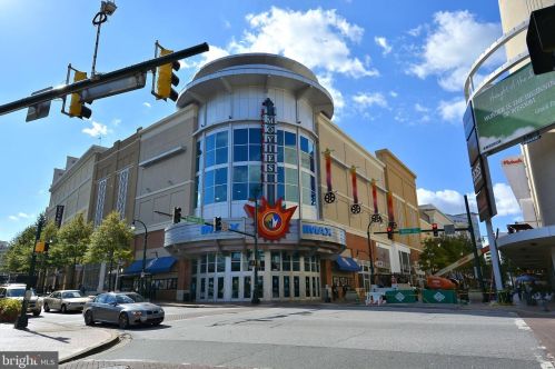 8401 Cedar St, Silver Spring MD 20910-4324 exterior