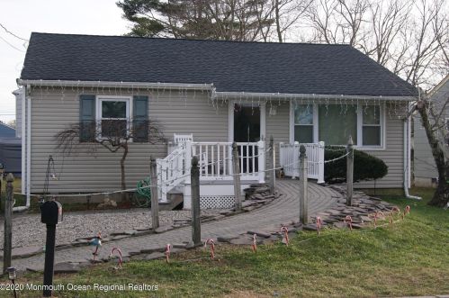 3140 Pocahontas Ave, Point Pleasant Beach, NJ 08742-3559