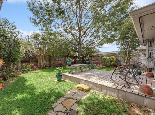 1412 Baker Dr, Cedar Hill TX 75104-1342 exterior