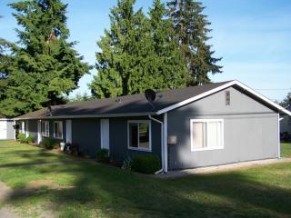 7354 Enterprise Rd, Ferndale, WA 98248-9747