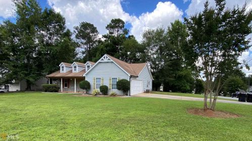 11135 Tara Glynn Dr, Hampton, GA 30228-2604