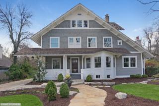 306 3rd St, Oak Brook, IL 60521-4223