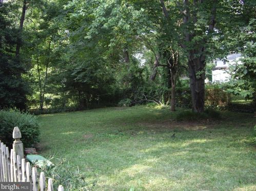 3117 2nd Rd, Arlington, VA 22201-1236
