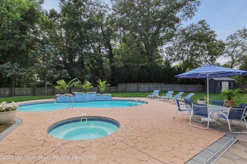 34 Barbara Ter, Middletown NJ 07748-1202 exterior