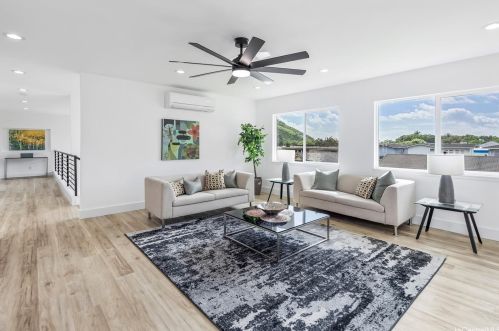 3033 Manoa Rd, Honolulu HI  96822-1503 exterior