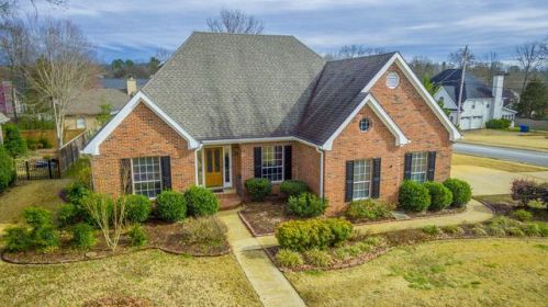 7702 Asherton Ln, Chattanooga, TN 37421-1847