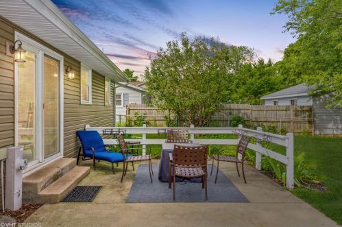 1224 Minns Dr, Rockford, IL 61115-2143