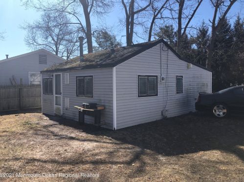 610 Nantucket Rd, Lacey, NJ 08731-4918