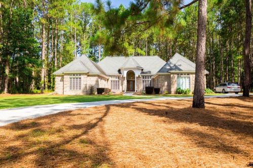 1628 Stanford Dr, Statesboro, GA 30461-0552