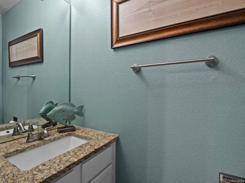 11823 Kepner Dr, Aurora CO  80012-3292 exterior