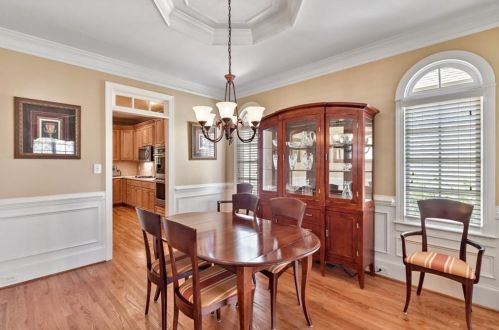 2308 Briarcliff Cmns, Atlanta GA  30345-2173 exterior
