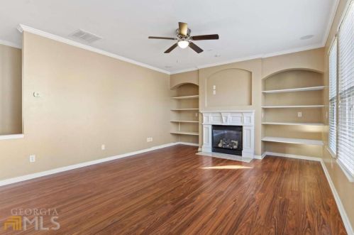 5665 Baffin Rd, Atlanta GA  30349-7051 exterior