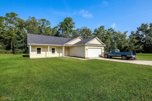 215 Herrin Rd, Woodbine, GA 31569